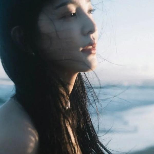 绿野红鸾